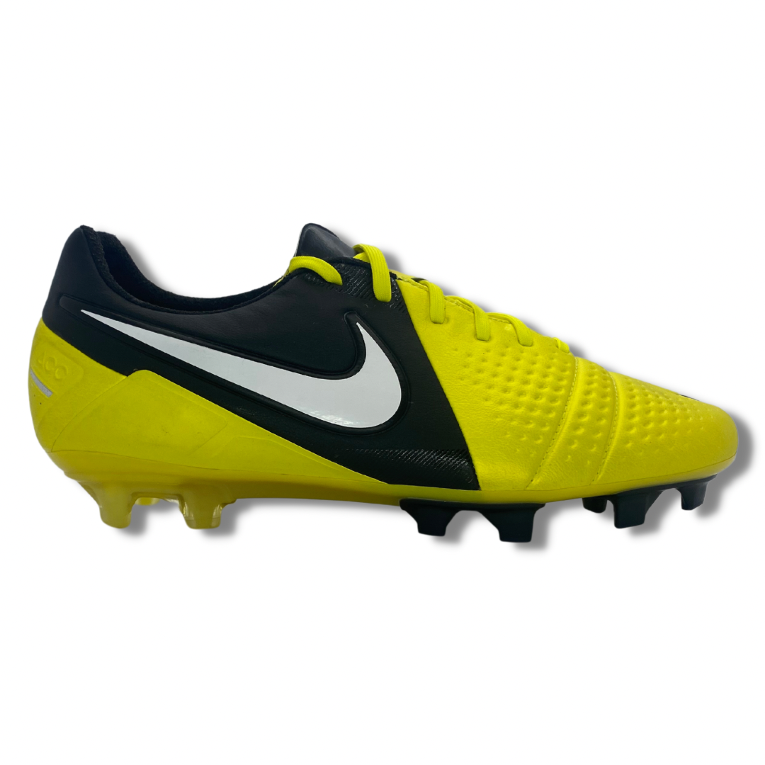 Nike CTR360 Maestri III FG Ace Boot Room